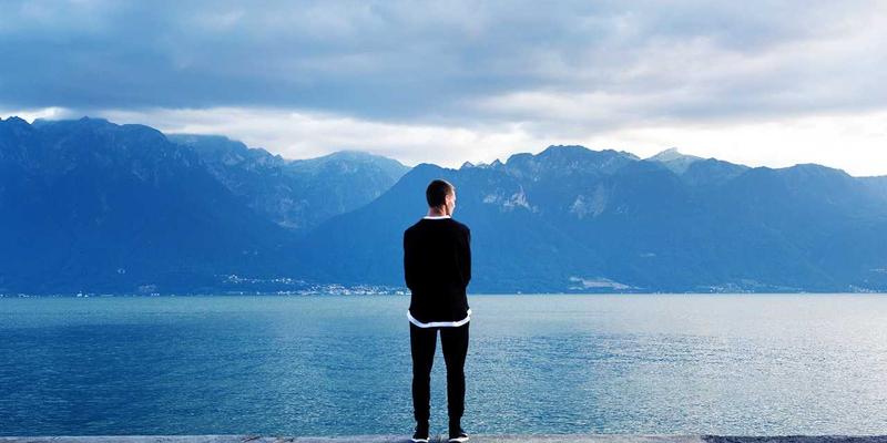 从户外装备到尖端武器：下一代主战坦克APS如何化解反坦克导弹威胁