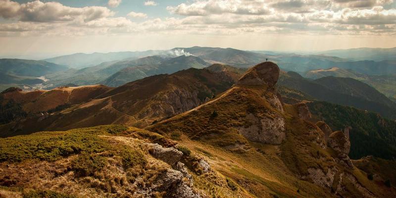 从户外装备到战术装备：军用级装备如何重塑专业装备领域