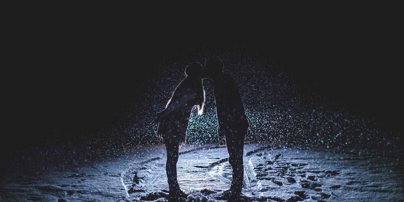 战术装备与生存装备：现代战争中工程装备与快速战场构筑的关键作用